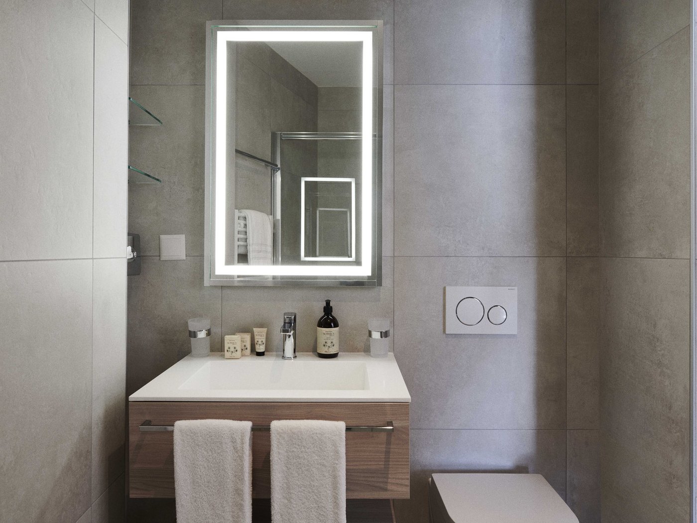 Cartoline dal Vista, il vostro hotel sul Lago Maggiore Cartoline dal Vista, il vostro hotel sul Lago Maggiore