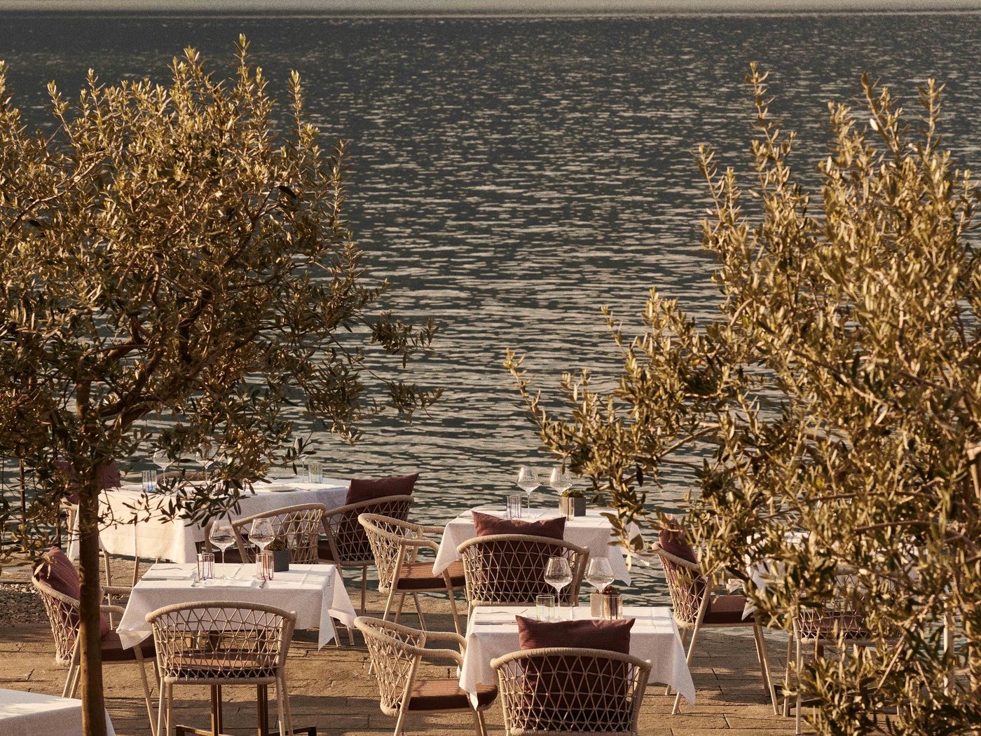 Cartoline dal Vista, il vostro hotel sul Lago Maggiore Cartoline dal Vista, il vostro hotel sul Lago Maggiore