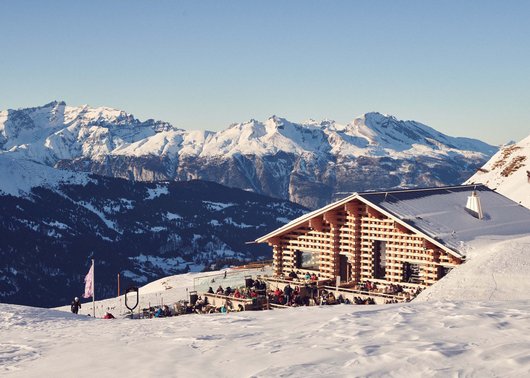 Skiing and winter hiking in Lenzerheide Skiing and winter hiking in Lenzerheide