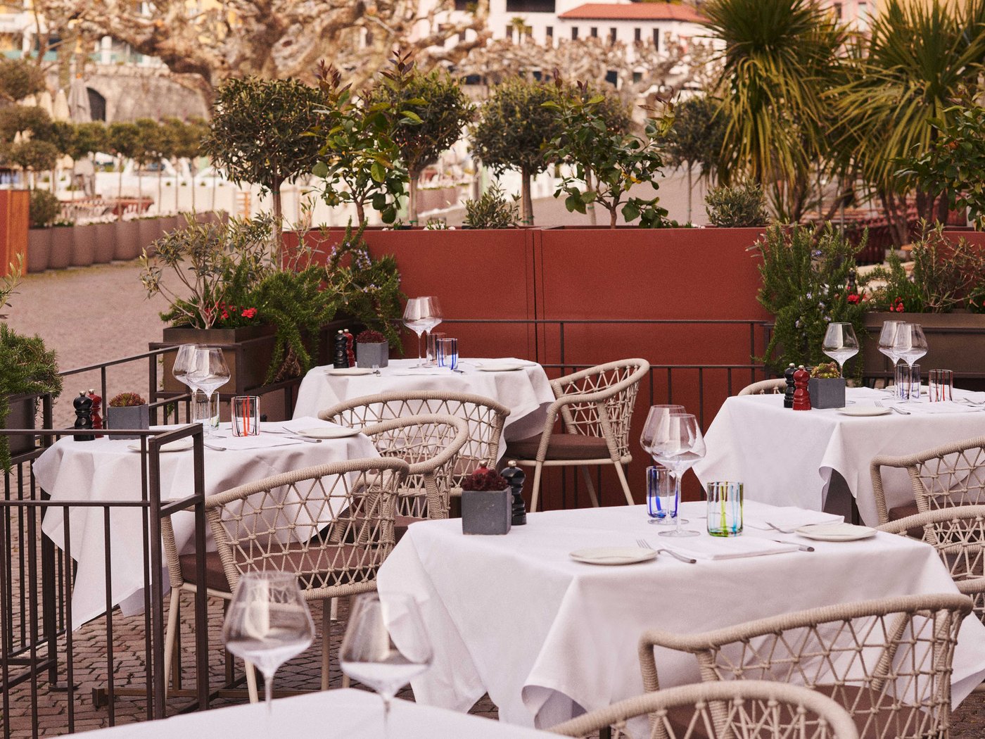 Cartoline dal Vista, il vostro hotel sul Lago Maggiore Cartoline dal Vista, il vostro hotel sul Lago Maggiore