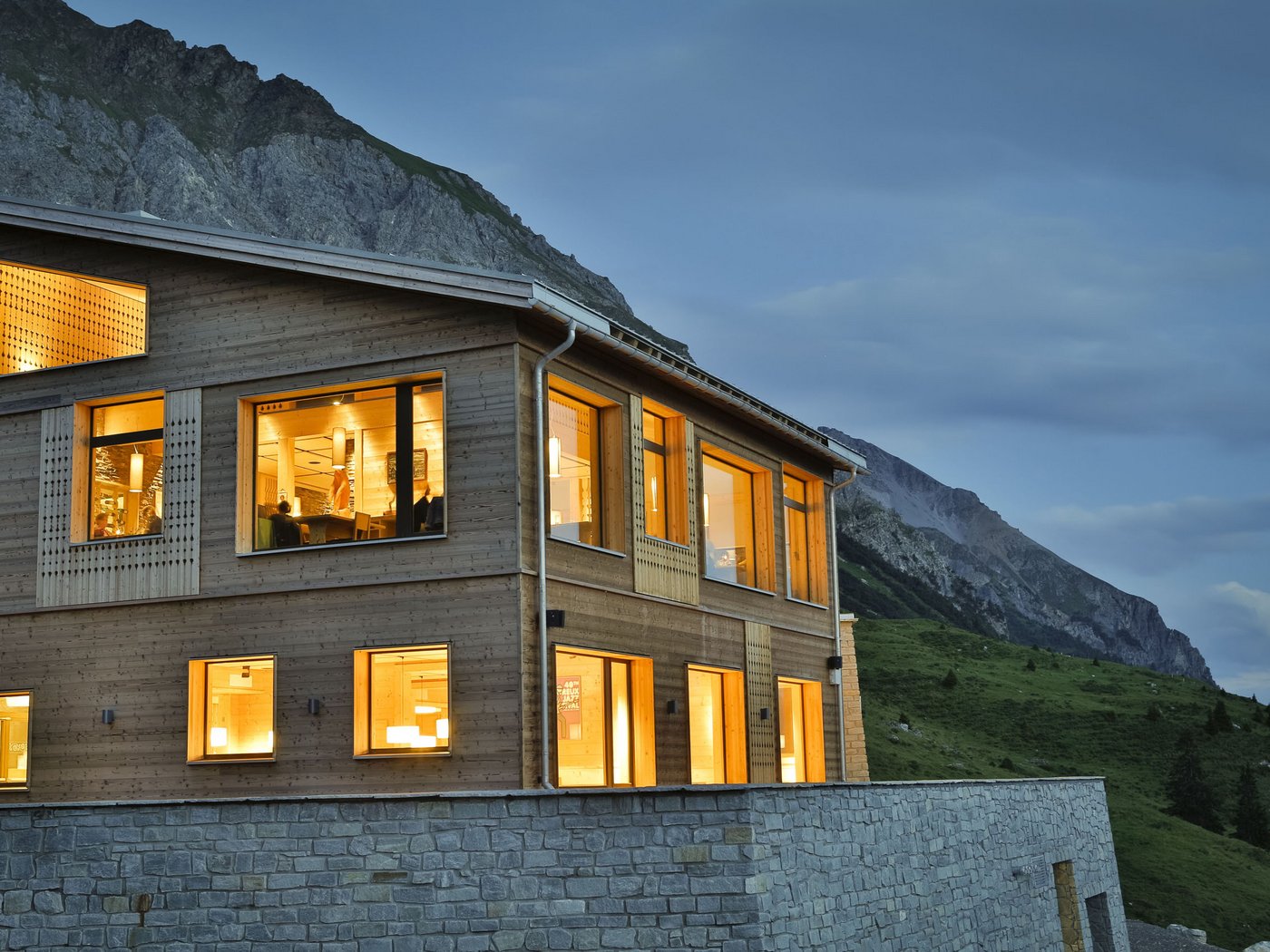 Cartoline dal Vista, il vostro hotel sul Lago Maggiore Cartoline dal Vista, il vostro hotel sul Lago Maggiore