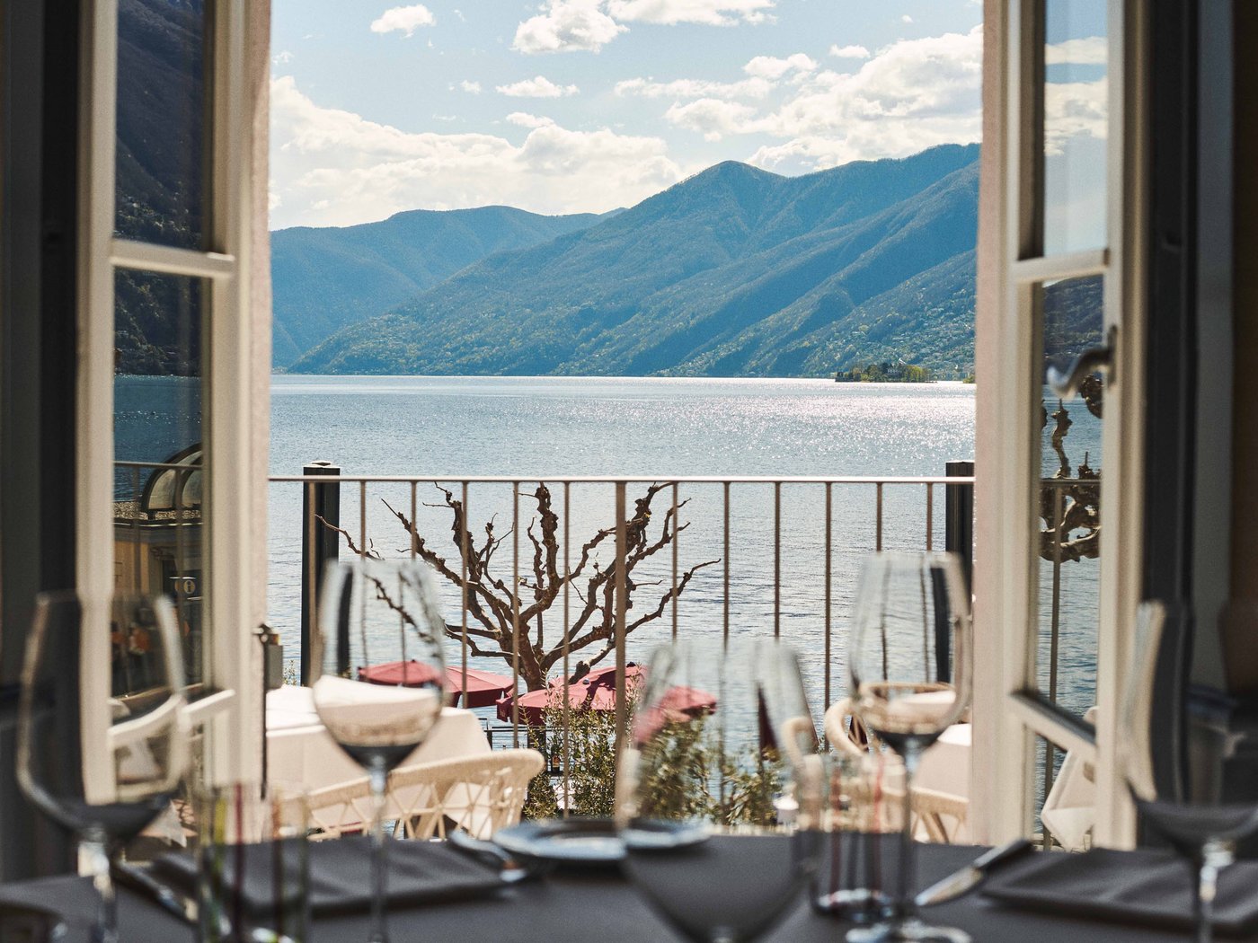 Cartoline dal Vista, il vostro hotel sul Lago Maggiore Cartoline dal Vista, il vostro hotel sul Lago Maggiore