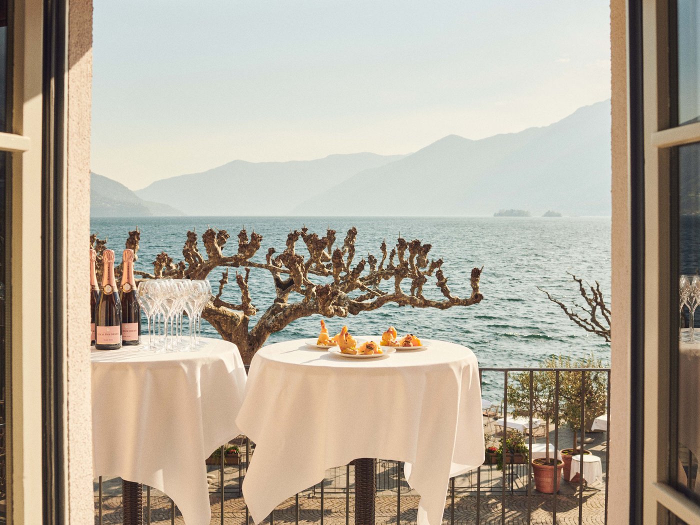 Cartoline dal Vista, il vostro hotel sul Lago Maggiore Cartoline dal Vista, il vostro hotel sul Lago Maggiore