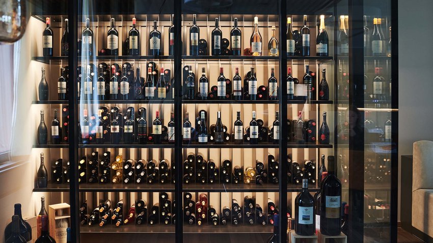 Auf der Suche nach einer Hochzeitslocation in der Schweiz? Auf der Suche nach einer Hochzeitslocation in der Schweiz?