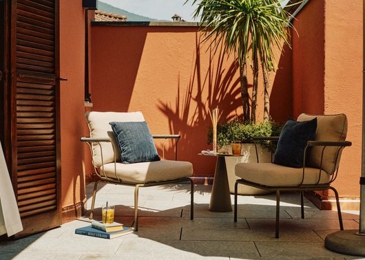 Il vostro hotel in riva al lago in Ticino. Il vostro hotel in riva al lago in Ticino.