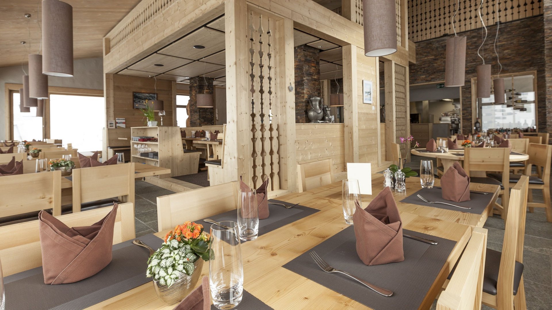 Motta Hütte: un ristorante in Ticino, a Lenzerheide Motta Hütte: un ristorante in Ticino, a Lenzerheide