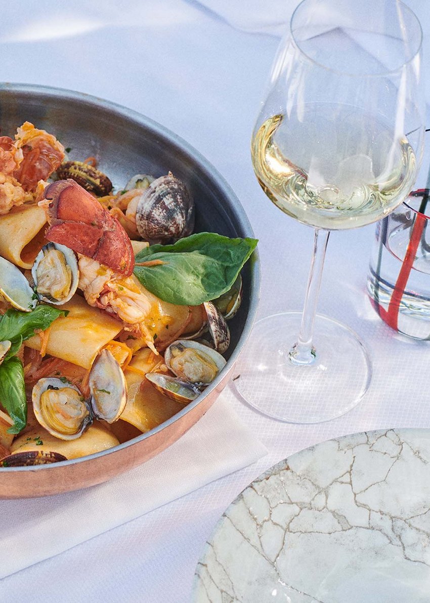 Giorni di pioggia al Lago Maggiore nel vostro boutique hotel Giorni di pioggia al Lago Maggiore nel vostro boutique hotel