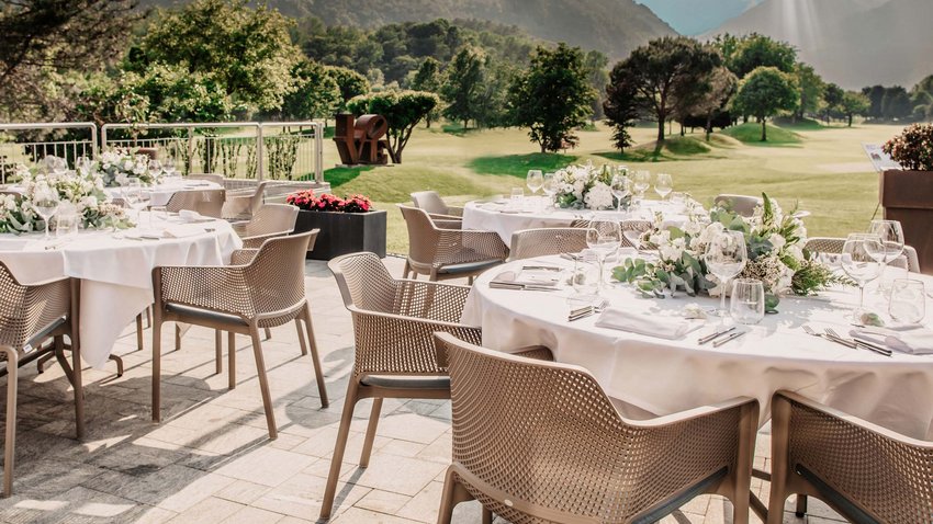 Auf der Suche nach einer Hochzeitslocation in der Schweiz? Auf der Suche nach einer Hochzeitslocation in der Schweiz?