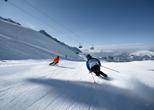 Skiing and winter hiking in Lenzerheide Skiing and winter hiking in Lenzerheide