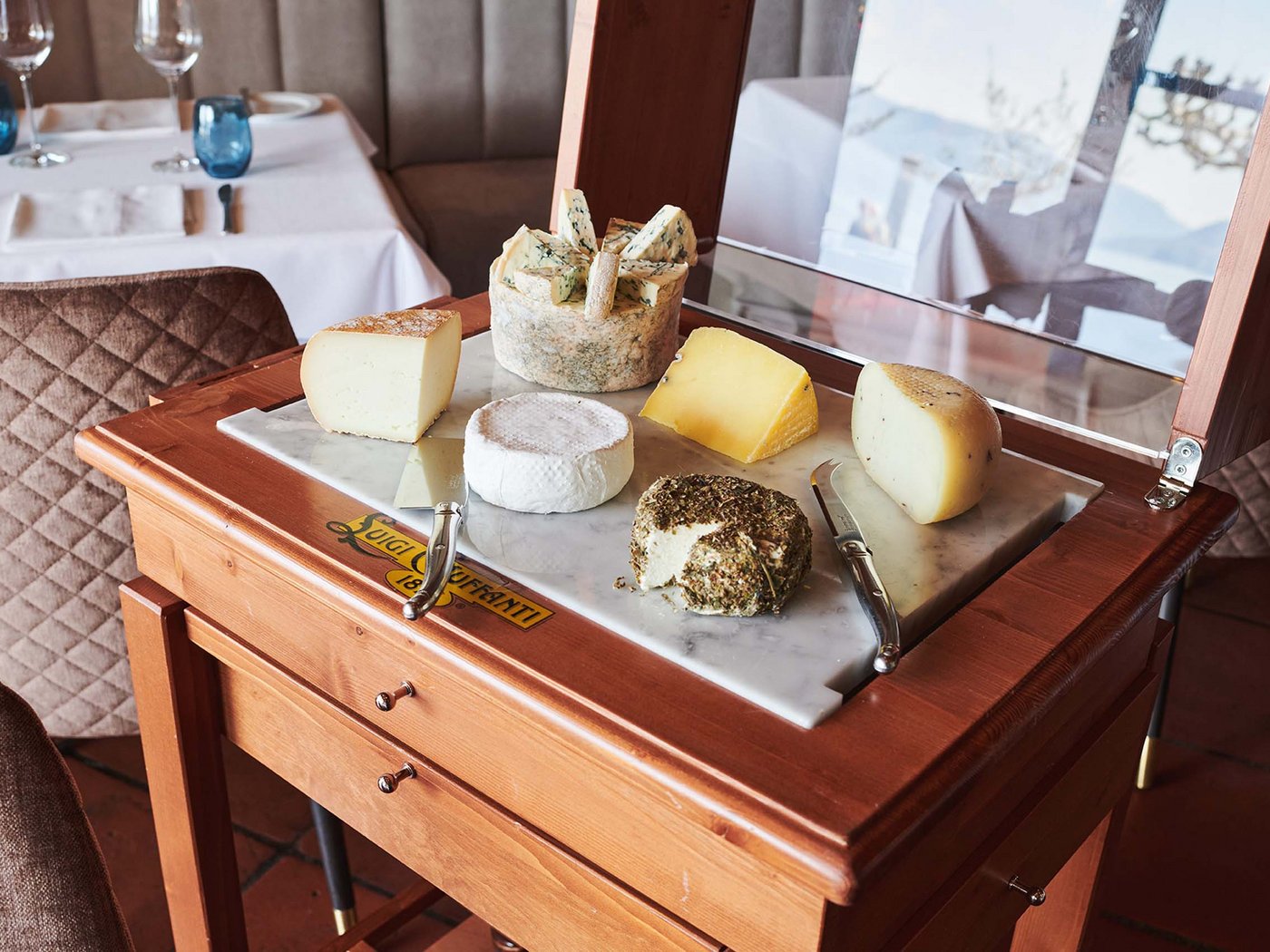 Cartoline dal Vista, il vostro hotel sul Lago Maggiore Cartoline dal Vista, il vostro hotel sul Lago Maggiore