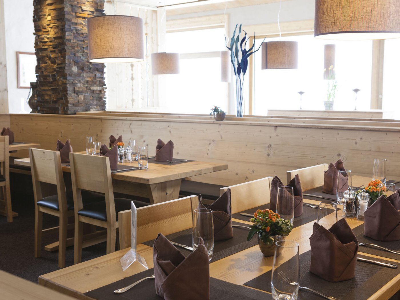 Cartoline dal Vista, il vostro hotel sul Lago Maggiore Cartoline dal Vista, il vostro hotel sul Lago Maggiore