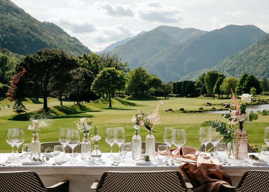 Auf der Suche nach einer Hochzeitslocation in der Schweiz? Auf der Suche nach einer Hochzeitslocation in der Schweiz?